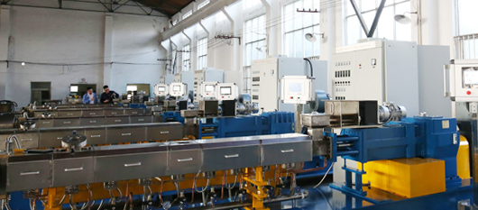 雙螺桿造粒機生產車間